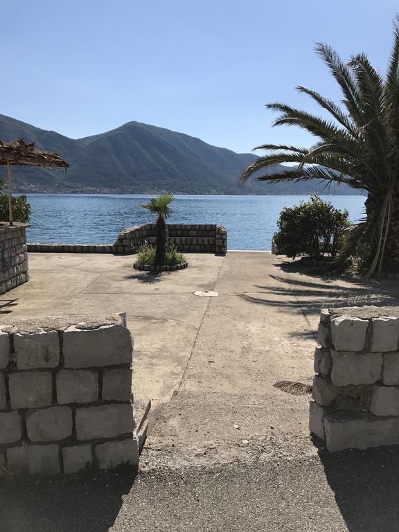 Apartment Titaneli Kotor Exterior foto